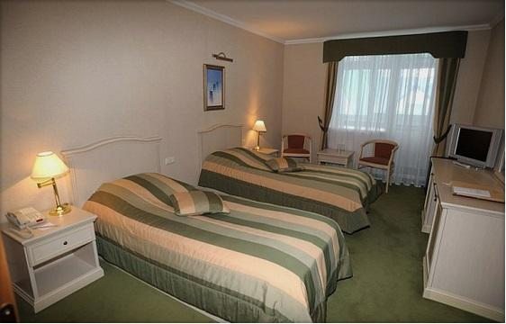 Двухместный (Стандартный двухместный номер с 2 отдельными кроватями) гостиничного комплекса Югорская долина, Ханты-Мансийск