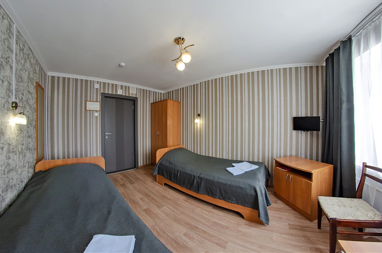 Двухместный (Пятая Категория), Гостиница Спутник