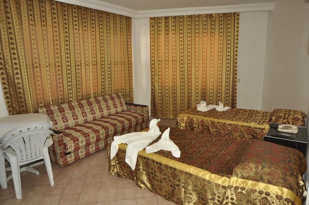 Сьюит (Семейный люкс с балконом), Gold Twins Suit Hotel