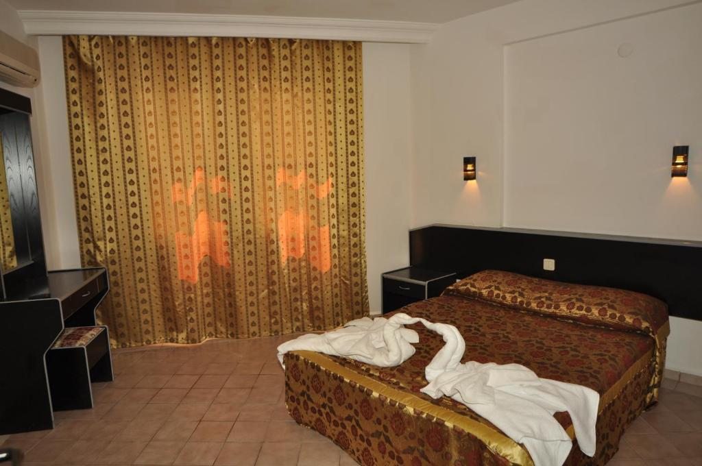 Сьюит (Семейный люкс с балконом), Gold Twins Suit Hotel