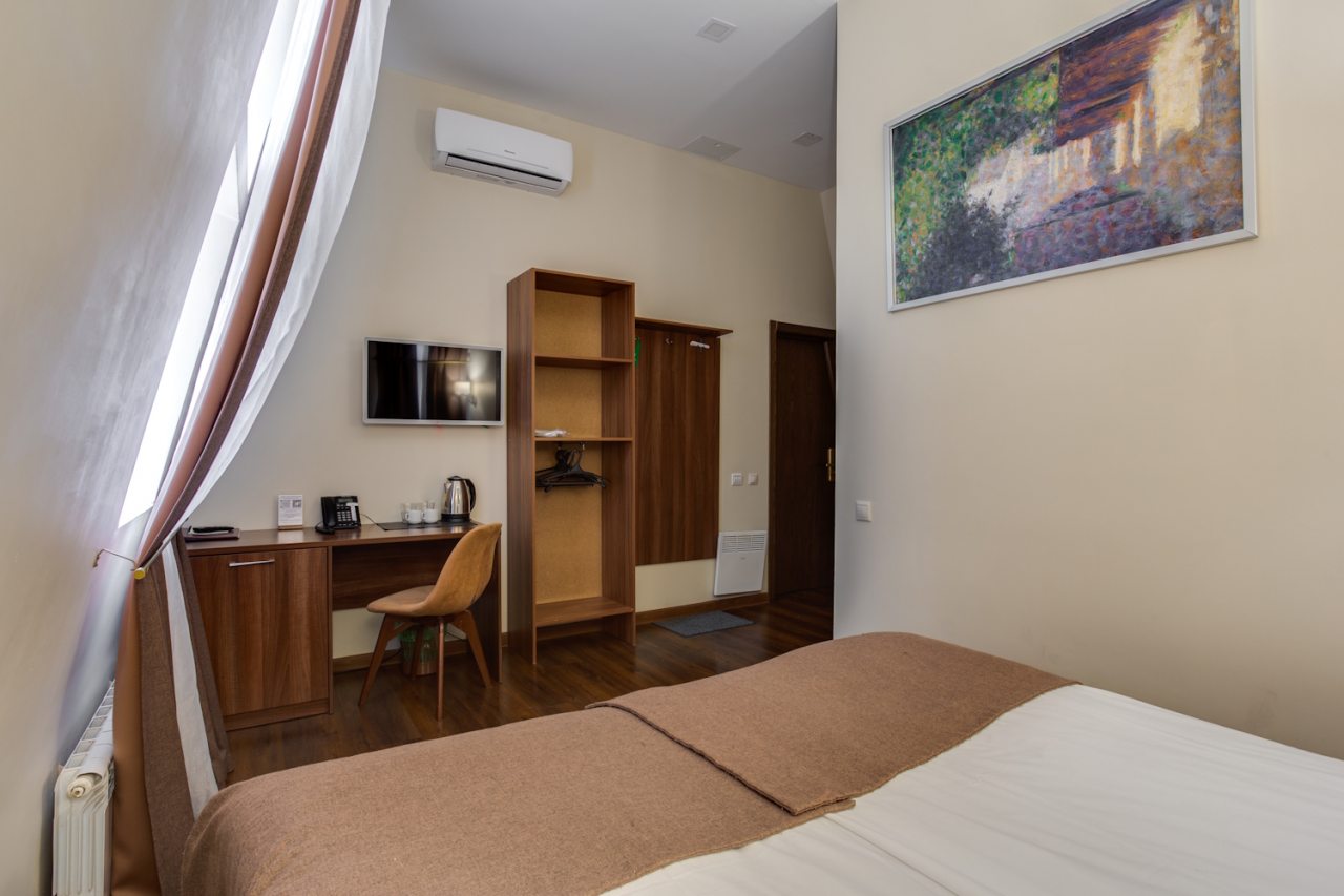 Двухместный (Улучшенный Мансарда), Отель Forton