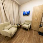 De Luxe, Отель Forton