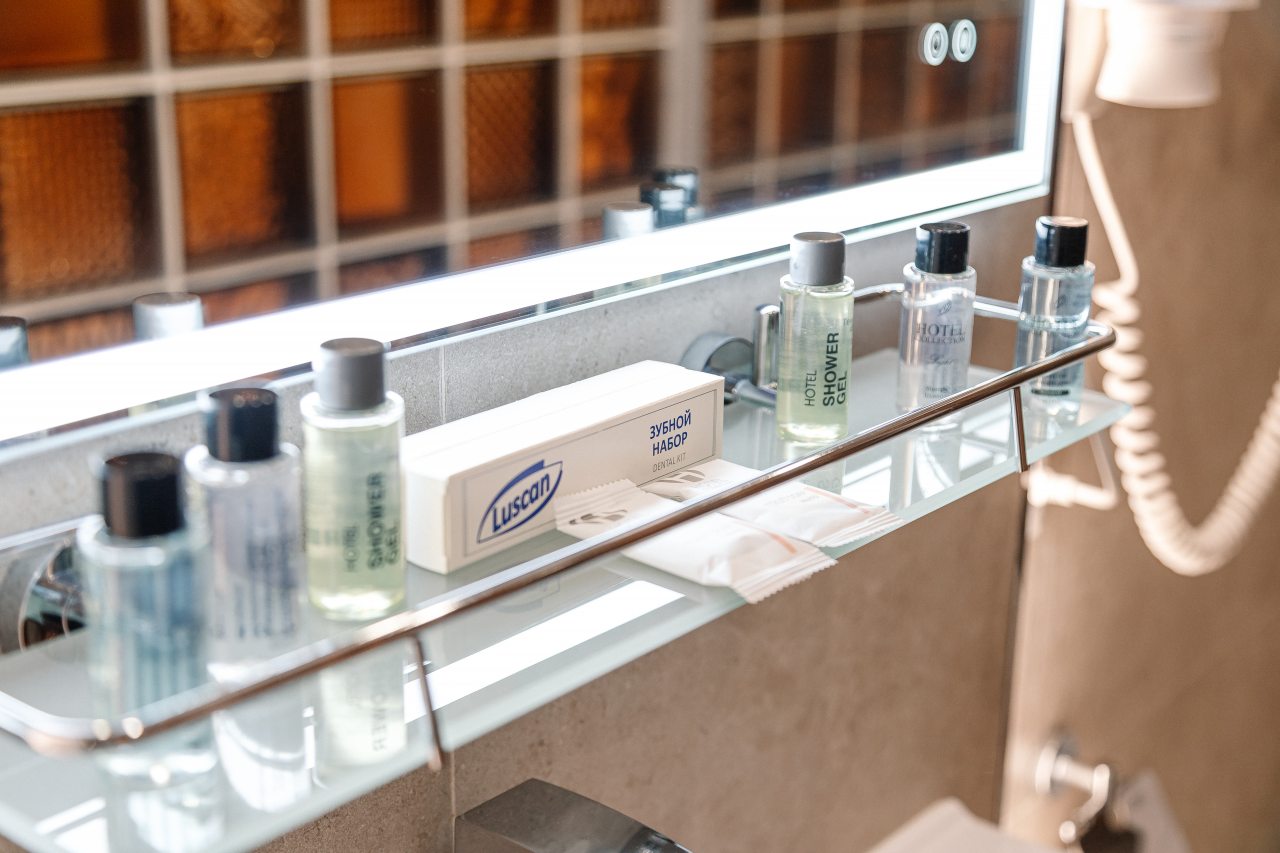 De Luxe, Отель Forton