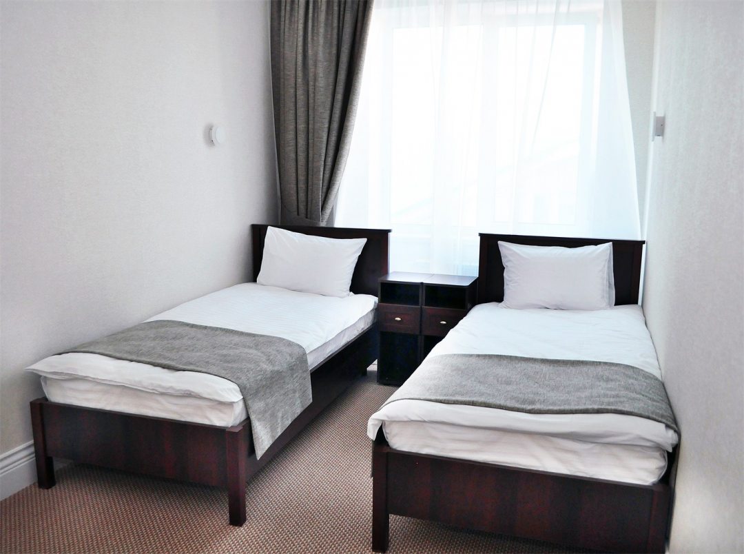Двухместный (Стандарт с двумя раздельными кроватями) отеля Прага, Самара