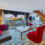 Семейный (Семейный номер (для 2 взрослых и 2 детей)), Отель Justiniano Deluxe Resort