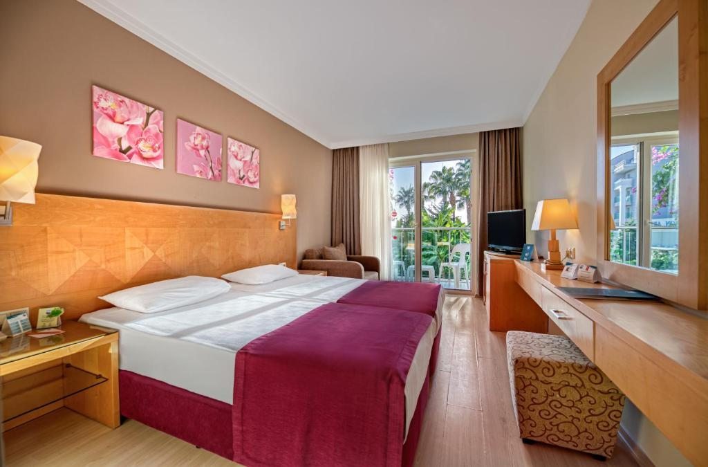 Двухместный (Стандартный двухместный номер с 1 кроватью или 2 отдельными кроватями) курортного отеля Sealife Buket Resort & Beach, Окурджалар