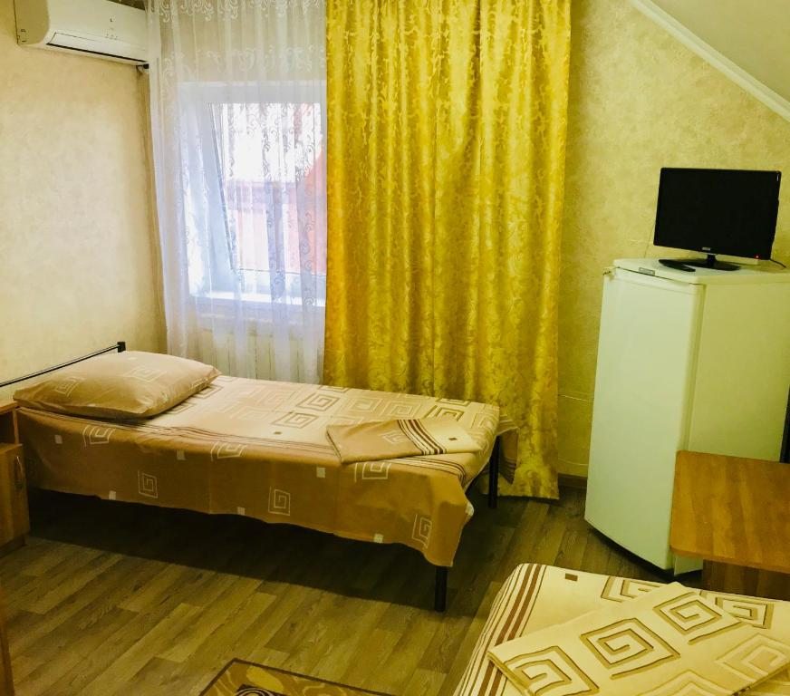 Одноместный (Одноместный номер с ванной комнатой) гостевого дома Уют, Краснодар