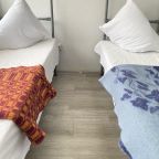 Шестнадцатиместный (Женский), Хостел LuxCamp