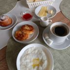 Завтрак, Гостиница Урал