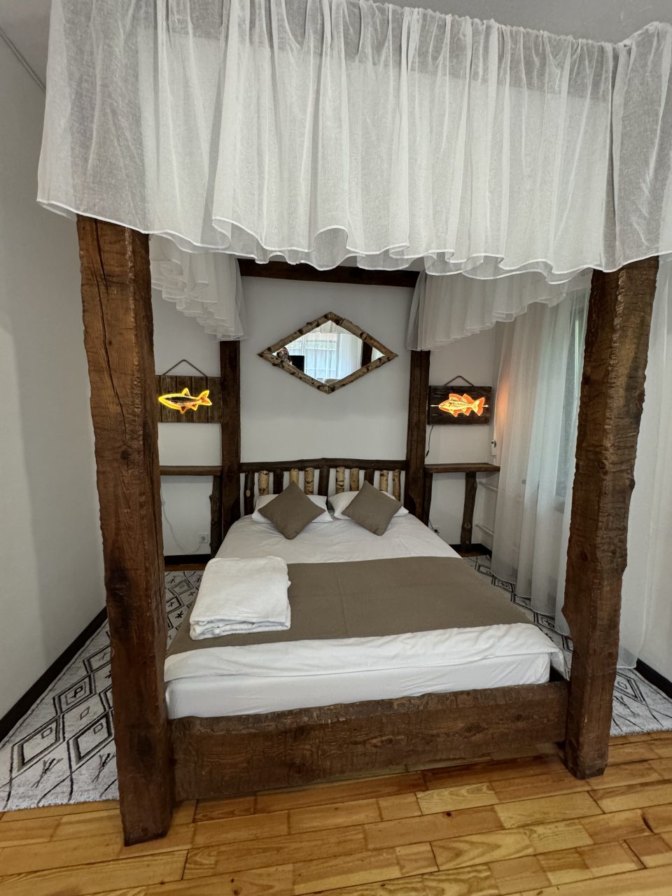 Полулюкс, База отдыха Рыбинка