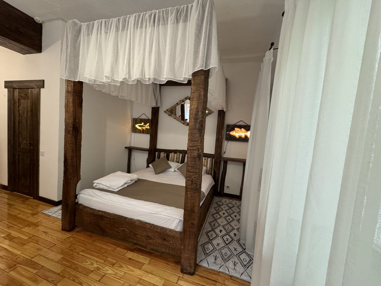 Полулюкс, База отдыха Рыбинка