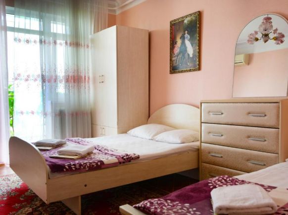 Фотография номера гостевого дома Звездочка