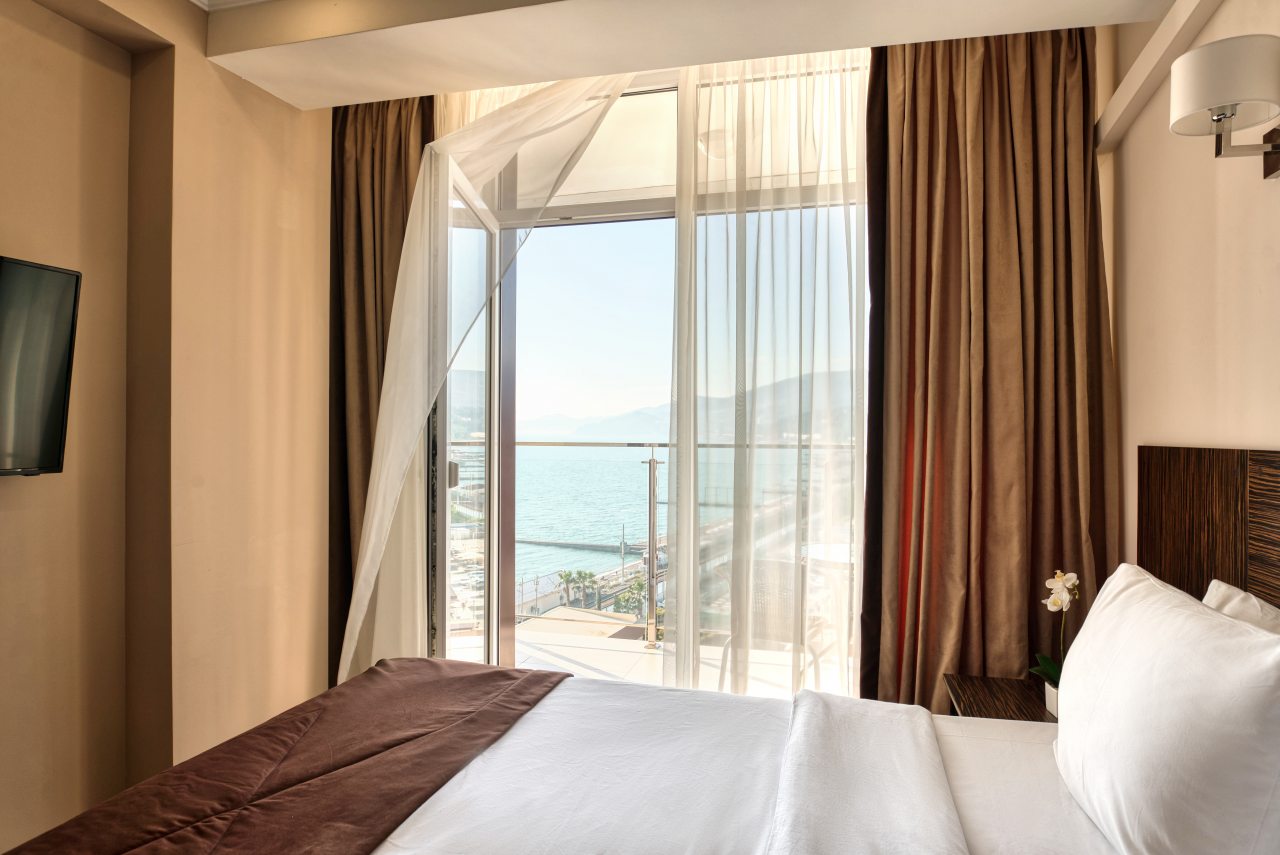 Апартаменты (Улучшенные  с видом на море) отеля Престиж Apart-hotel & SPA, Адлер