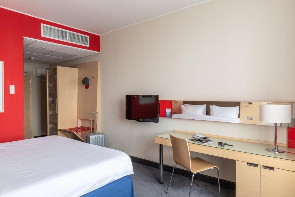 Двухместный (Улучшенный двухместный номер с 1 кроватью или 2 отдельными кроватями) отеля Park Inn by Radisson Ярославль