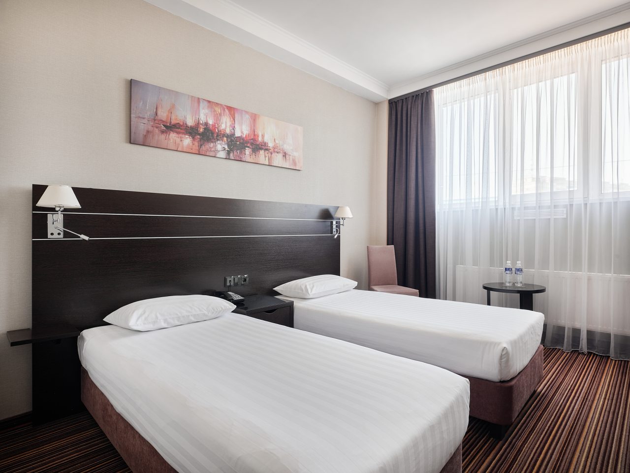 Две раздельные односпальные кровати