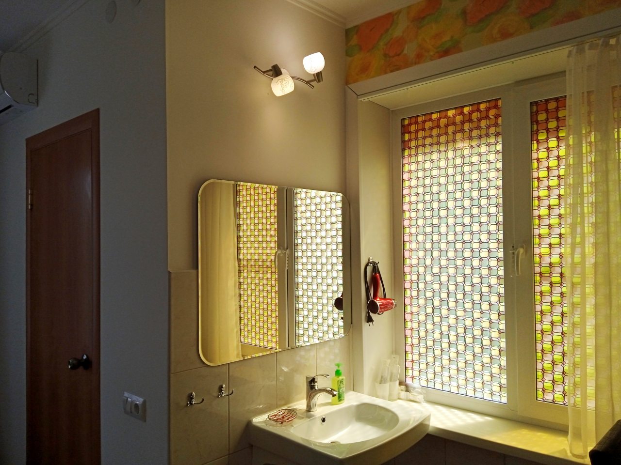 Фен, мыло, зубной набор