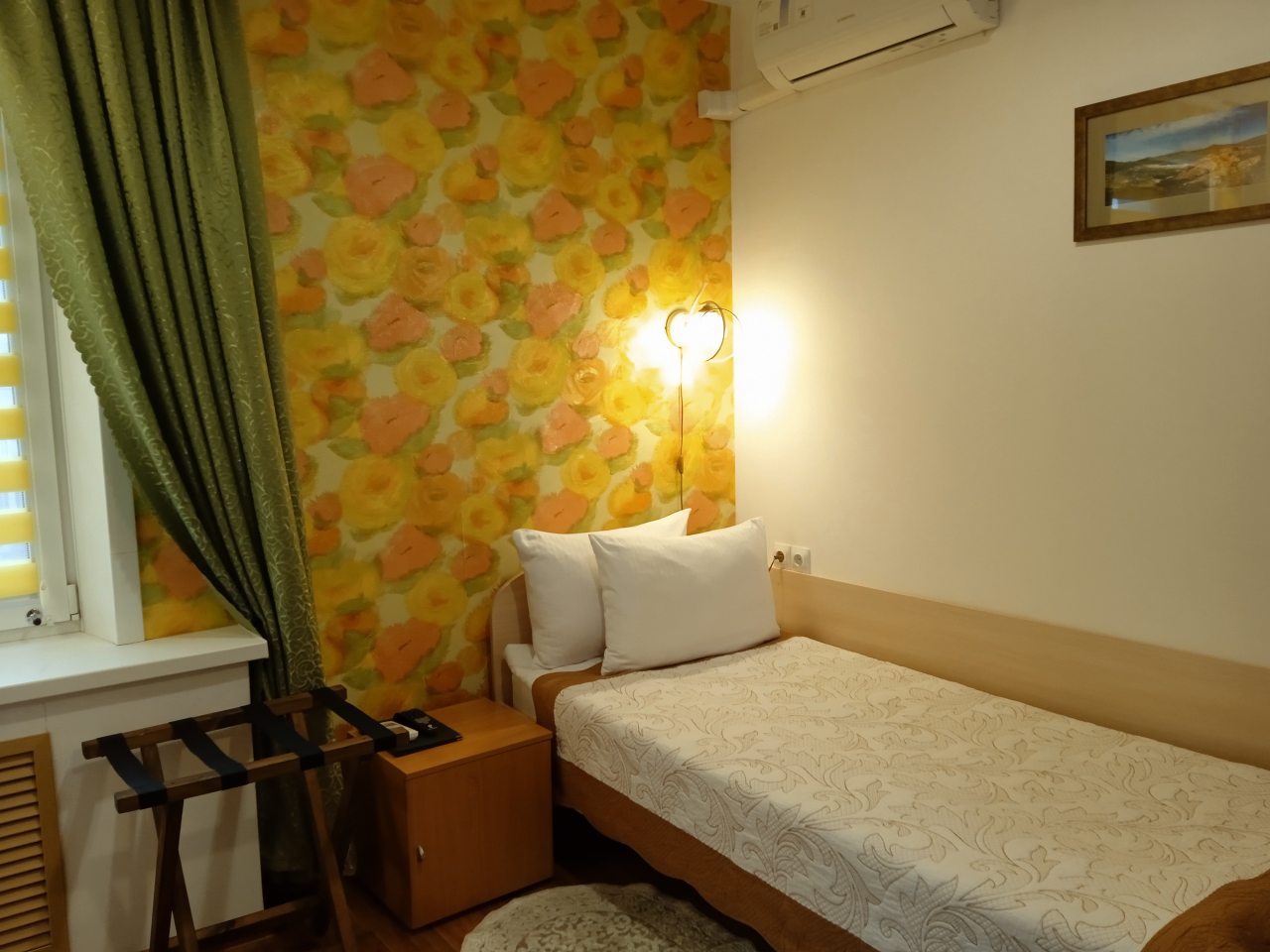 Кровать 90*200, ортопедический матрас