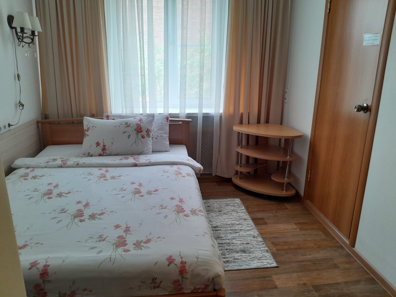 Одноместный (Стандарт с 1,5 спальной кроватью), Комфорт Отель