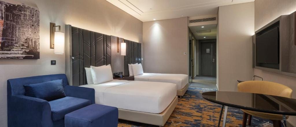 Двухместный (Двухместный номер с 2 отдельными кроватями, вид на море) отеля Hilton Istanbul Bakirkoy, Стамбул