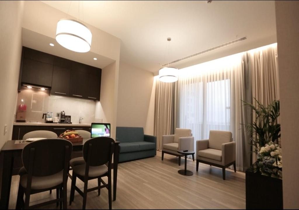 Сьюит (Люкс с 2 спальнями и террасой) отеля Park Inn by Radisson Istanbul Atasehir, Стамбул