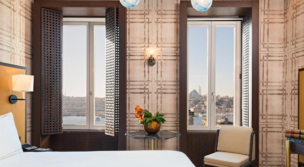 Двухместный (Номер «Галатская башня» с пакетом услуг) отеля The Galata Istanbul Hotel - MGallery by Sofitel, Стамбул