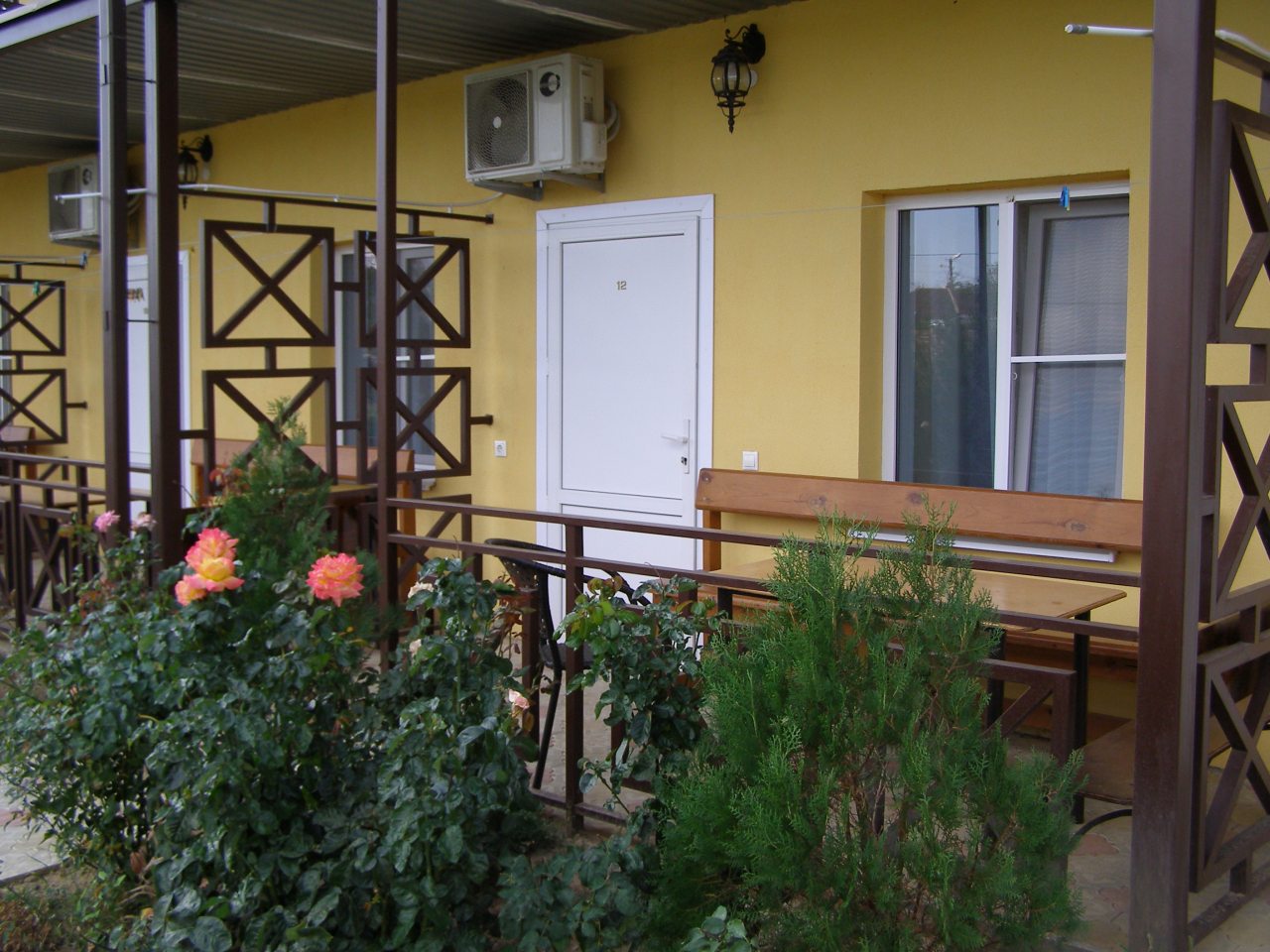 Люкс (Двухкомнатный семейный 1 этаж, №11, №12, №13,), Гостиница Добрый Бобр