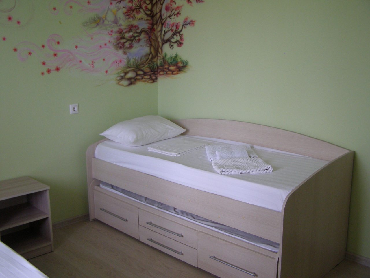 Люкс (Двухкомнатный семейный 1 этаж, №11, №12, №13,), Гостиница Добрый Бобр