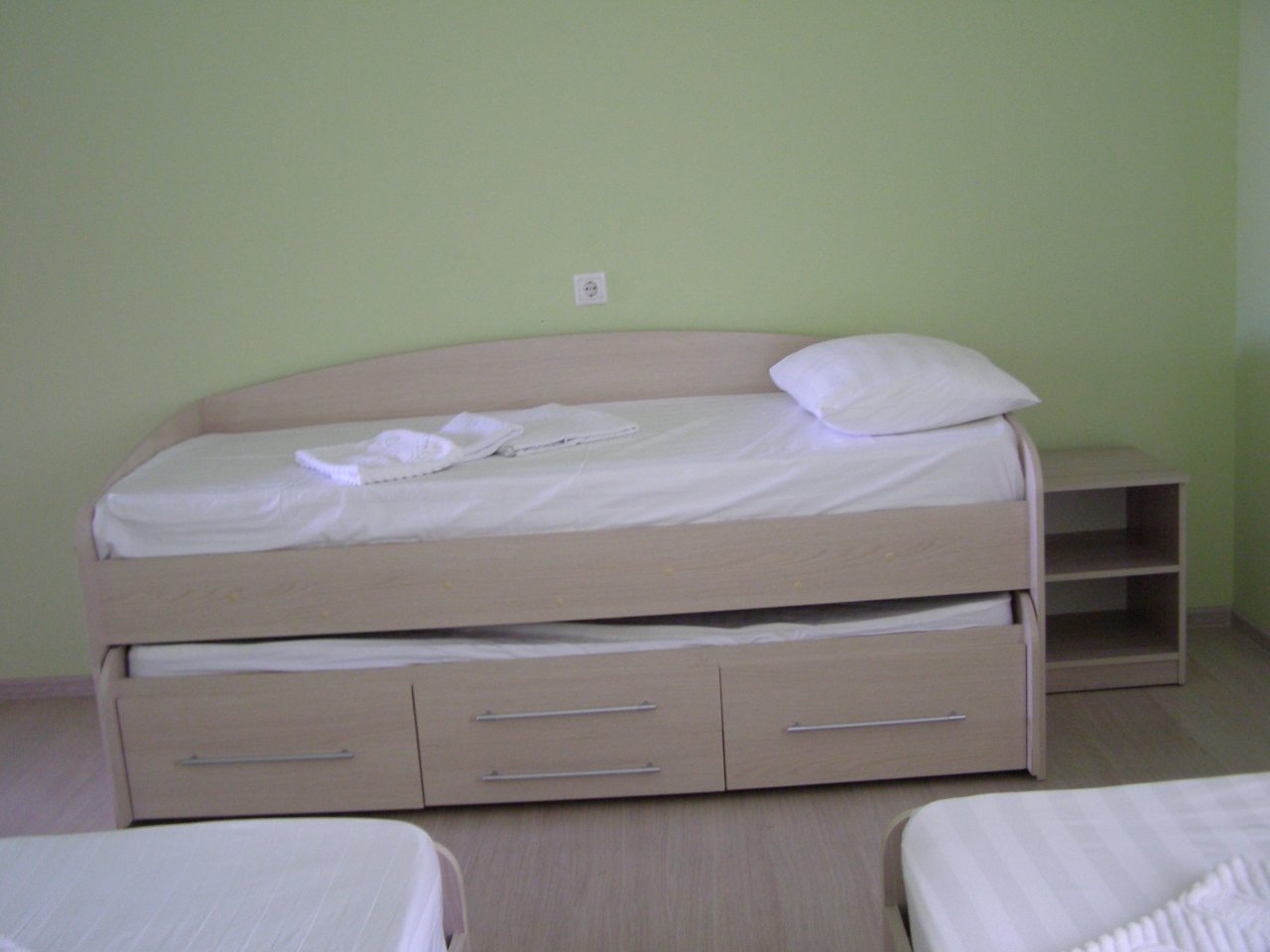 Люкс (Двухкомнатный семейный 1 этаж, №11, №12, №13,), Гостиница Добрый Бобр