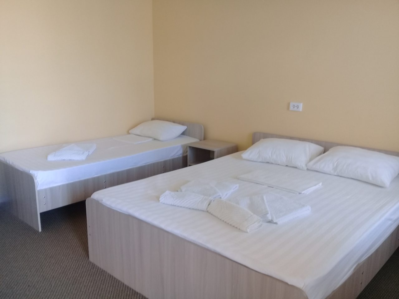 Четырехместный (Комфорт, 3 этаж, №33), Гостиница Добрый Бобр