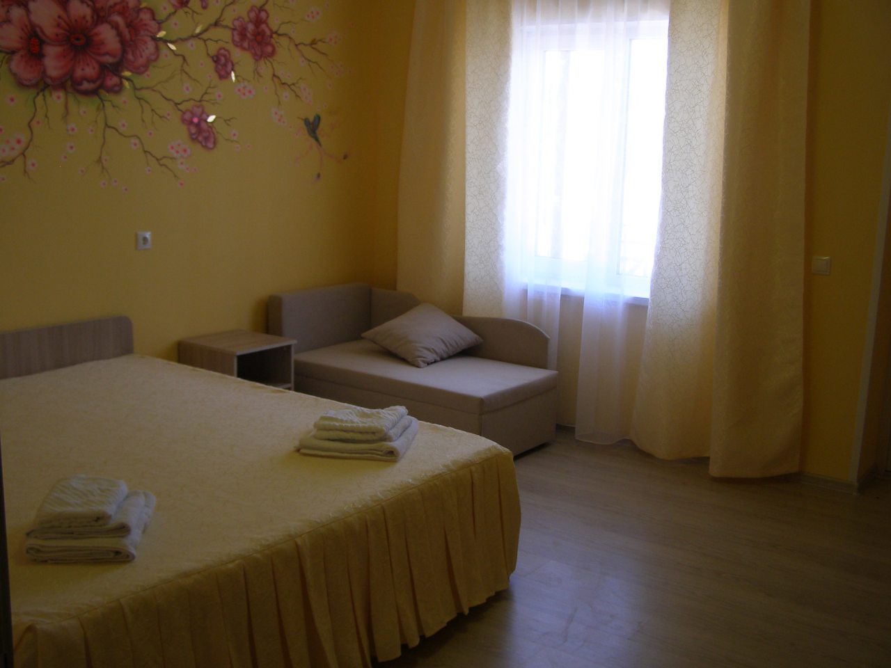 Люкс (Двухкомнатный семейный 1 этаж, №12, №13,), Гостиница Добрый Бобр