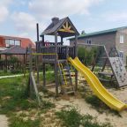 Детская площадка, Гостевой дом Добрый Бобр