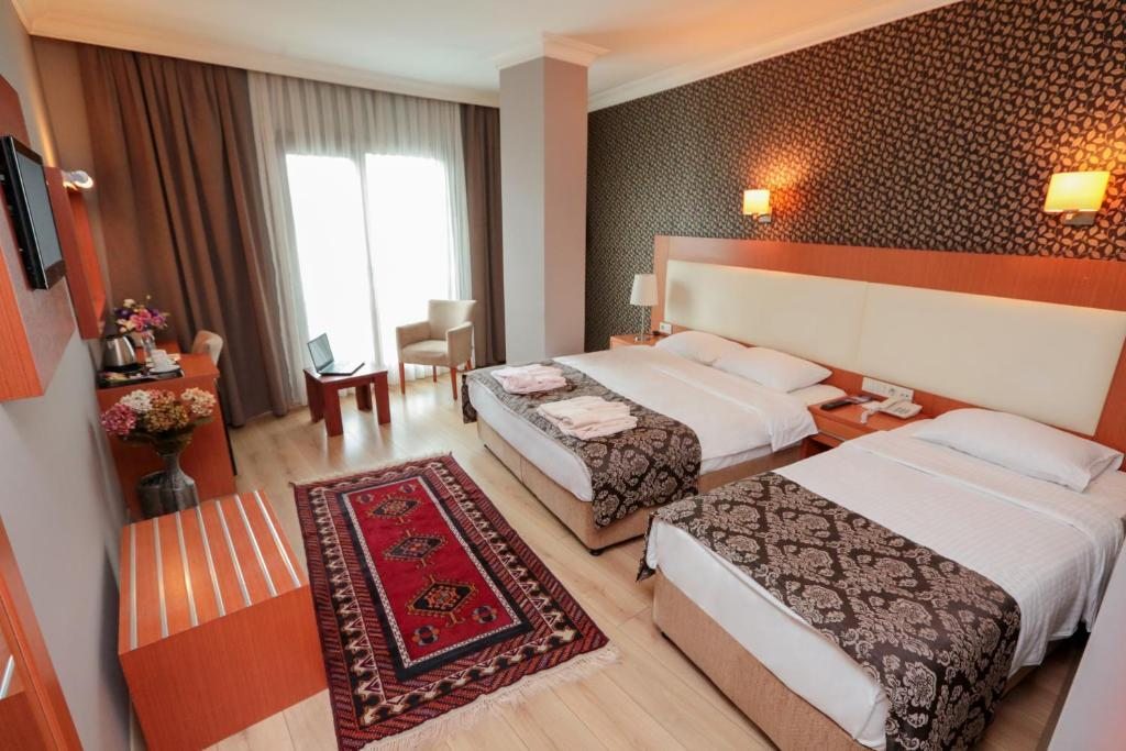 Трехместный (Трехместный номер) отеля Grand Hotel Avcilar, Стамбул