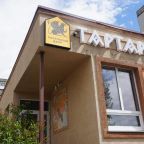Фасад хостела-отеля "Татария" в Нижнем Новгороде.