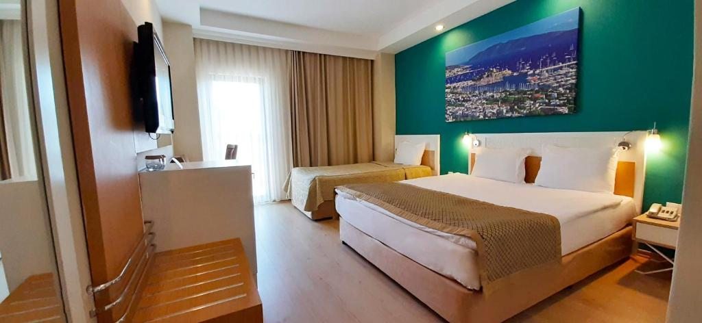 Двухместный (Большой двухместный номер с 1 кроватью) курортного отеля Crystal Green Bay Resort & Spa, Гюверджинлик