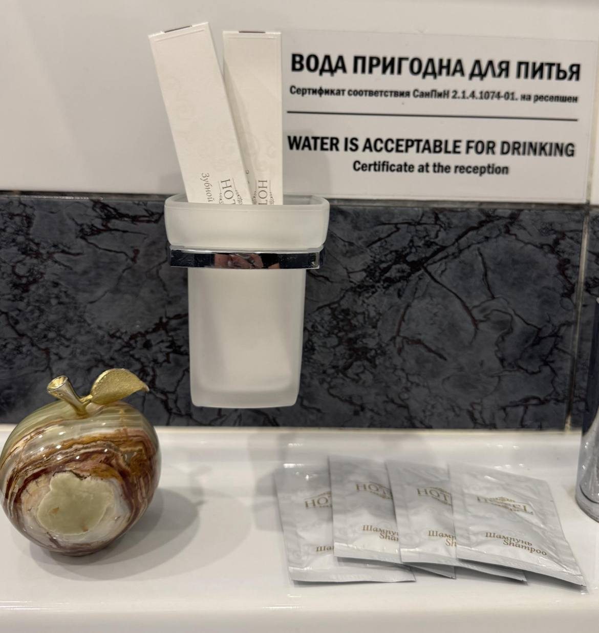 Трехместный (Комфорт с тремя односпальными кроватями), Мини-гостиница Onix