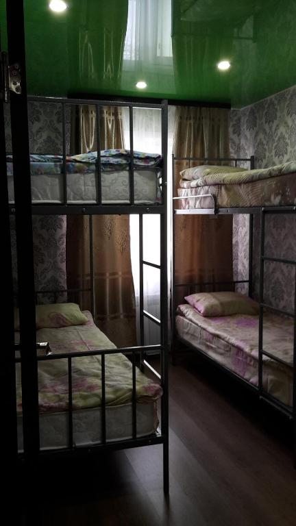 Номер (Кровать в общем номере с 4 кроватями) хостела Шелехов