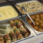 Питание в кафе-столовой, Отель Флора