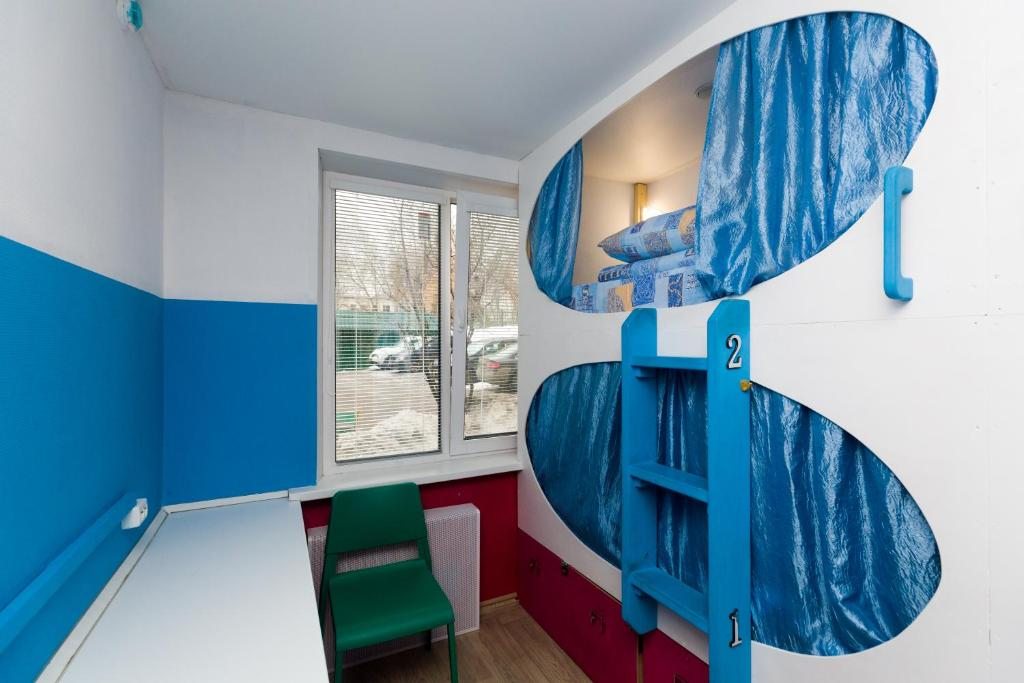 Четырехместный Женский (Кровать в общем номере для женщин с 4 кроватями) хостела Малинка, Москва