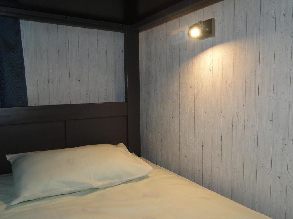 Номер (Кровать в общем номере для мужчин с 4 кроватями) хостела Сова, Хабаровск