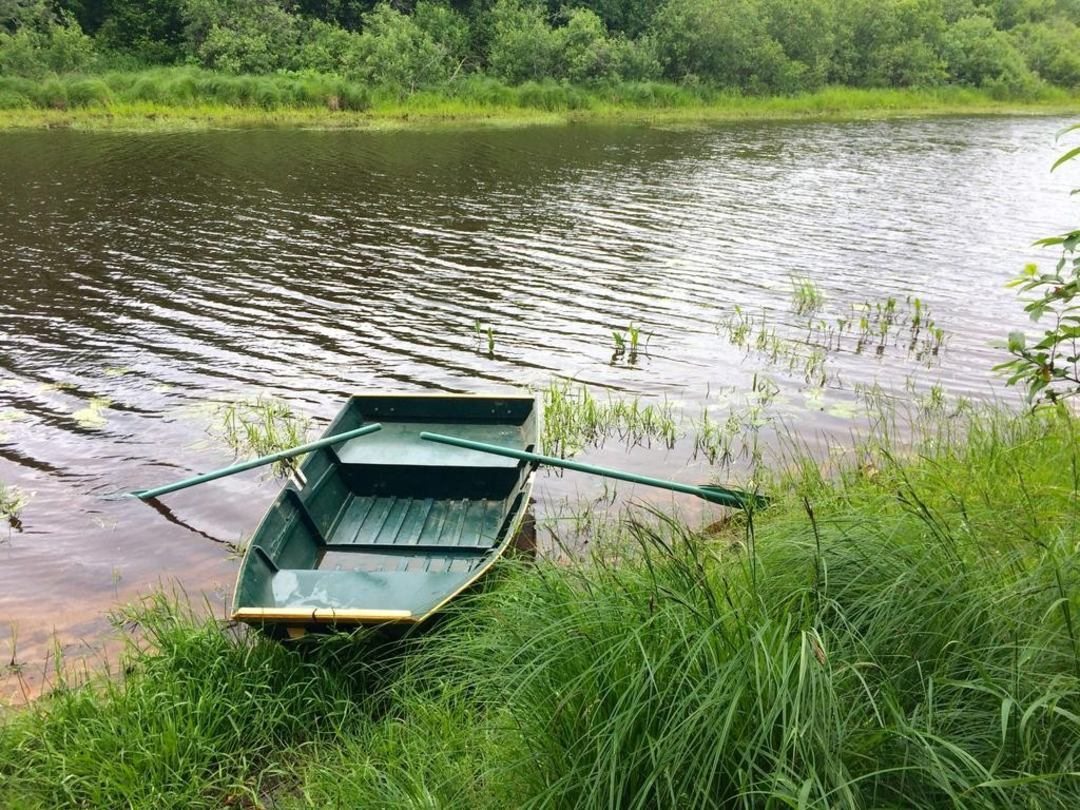 Водные прогулки, База отдыха Медвежья Кара