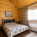 Коттедж (Номер в коттедже с двуспальной кроватью Queen Size), Парк-Отель Фамилия