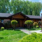 Коттедж (VIP коттедж двухкомнатный с  собственной закрытой территорией, беседкой и мангальной зоной), Парк-Отель Усадьба Фамилия