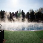 бассейн с подогревом