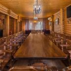 Коттедж (Двухэтажный "Дом Охотника" с 5-ю спальнями, беседкой и мангальной зоной), Парк-Отель Усадьба Фамилия