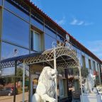 Вход в Отель