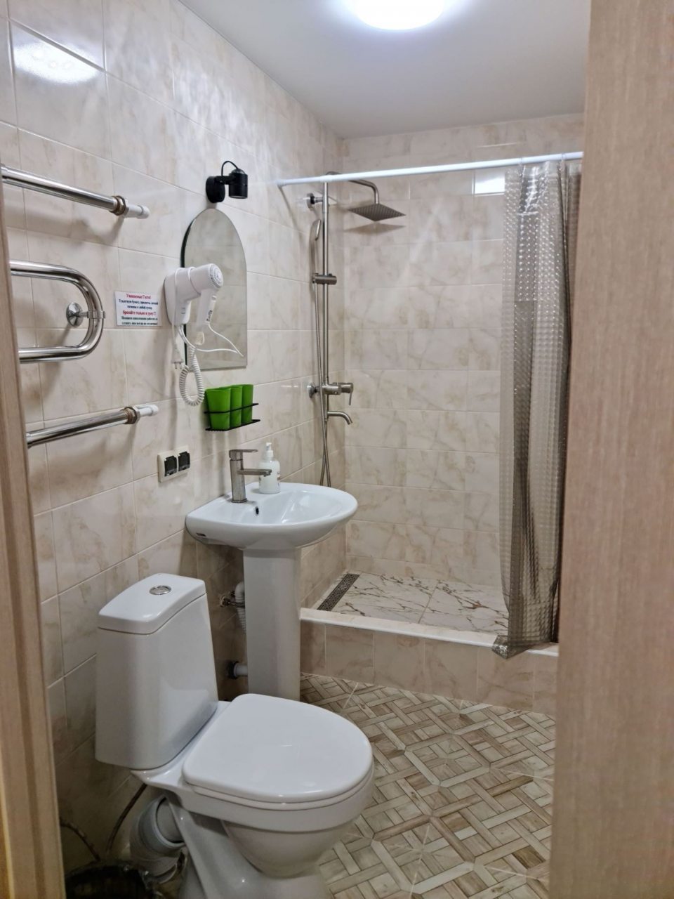 Полный санузел в номере