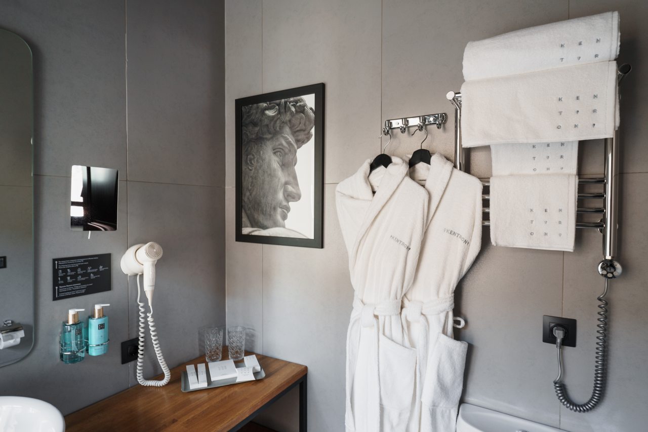 Люкс (Делюкс Аполлон), Гостиница Kentron Boutique Hotel