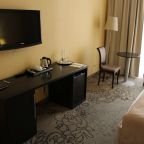 Чайная станция,телевизор.