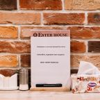 Снэк-бар, Хостел Ester House