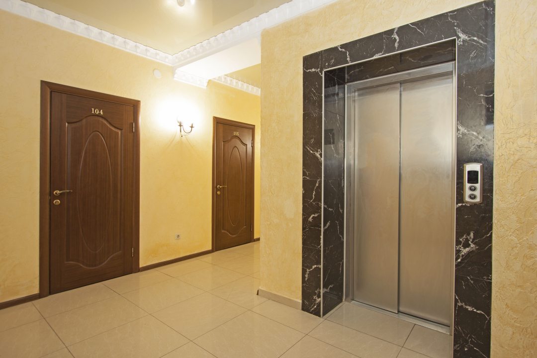 Лифт в гостинице Триера, Витязево. Отель Триера